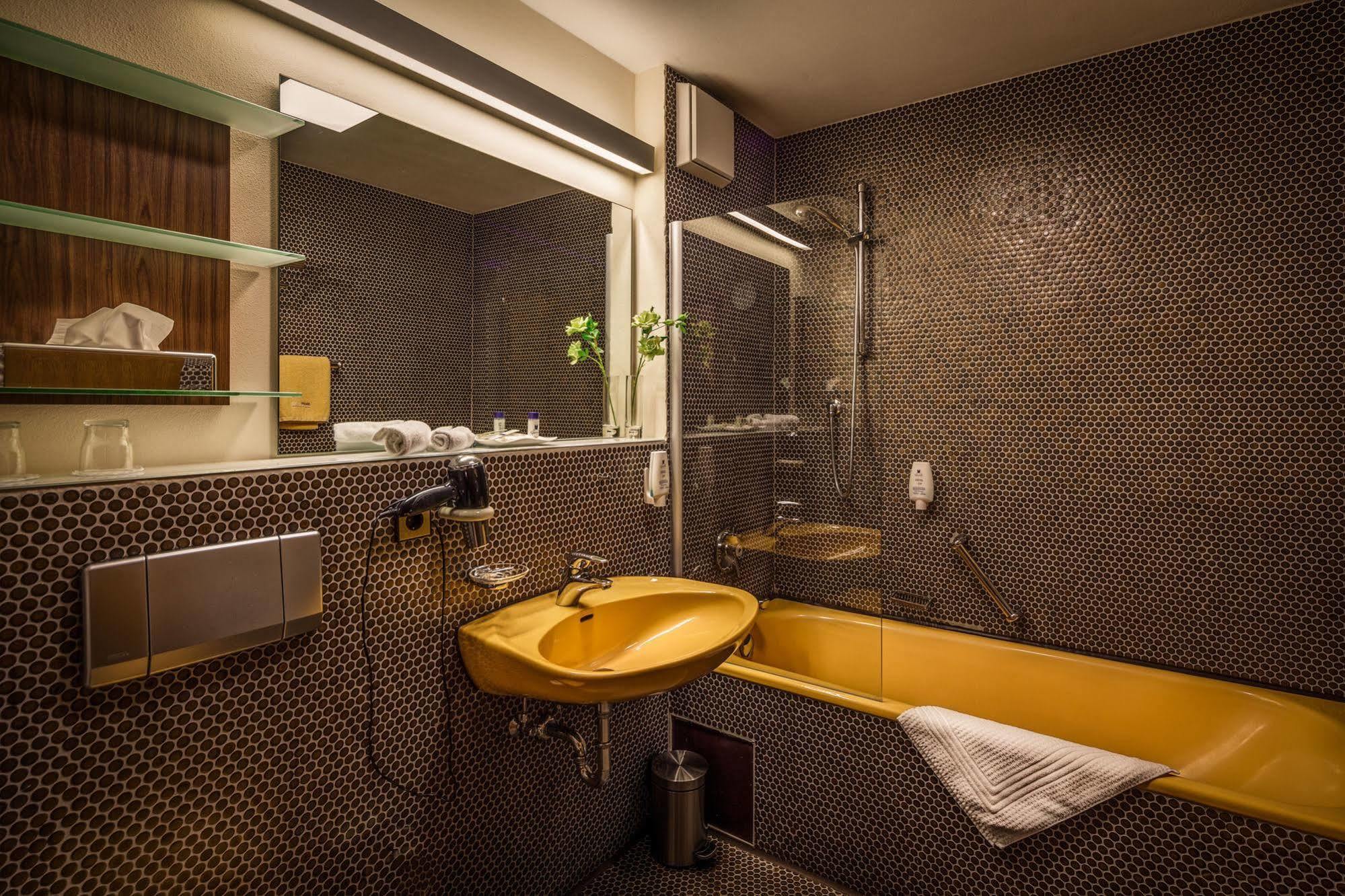 Meinl Hotel & Restaurant Neu-Ulm Exterior photo