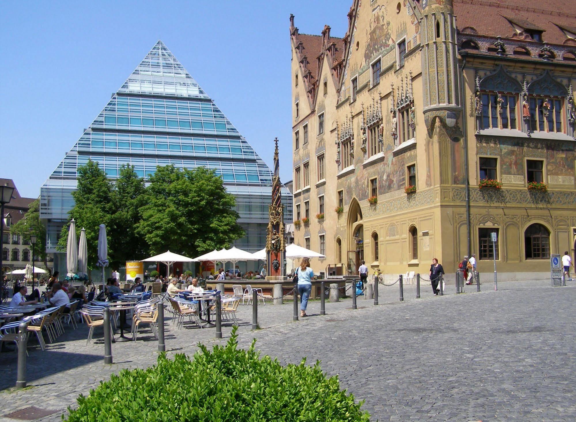 Meinl Hotel & Restaurant Neu-Ulm Exterior photo