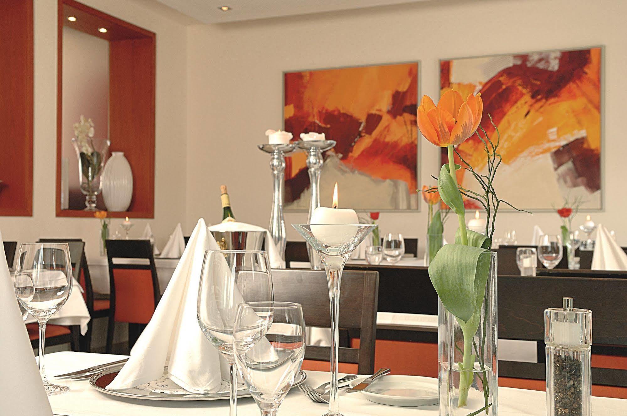 Meinl Hotel & Restaurant Neu-Ulm Exterior photo